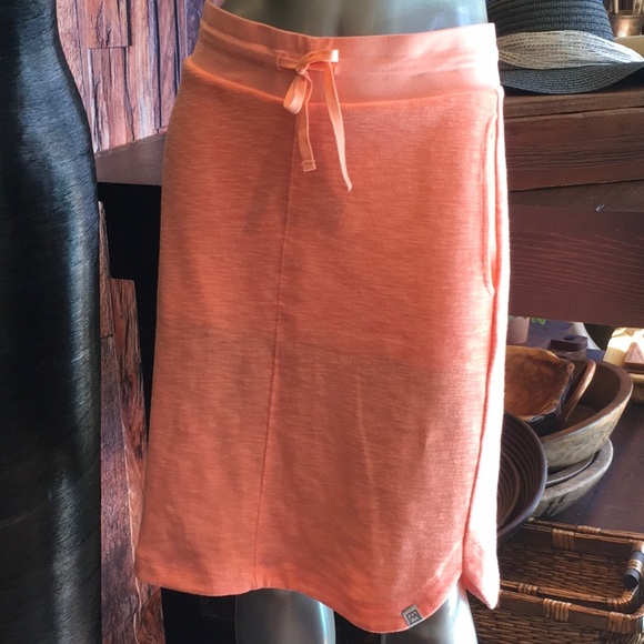 Avalanche Dresses & Skirts - Avalanche Orange Sherbet Skirt in L. NWOT